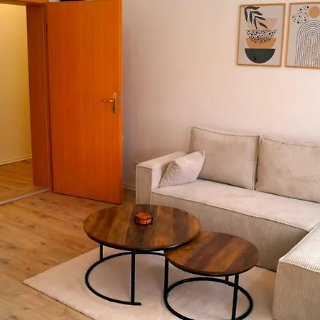 24 Modern & Gemuetlich Appartement *
