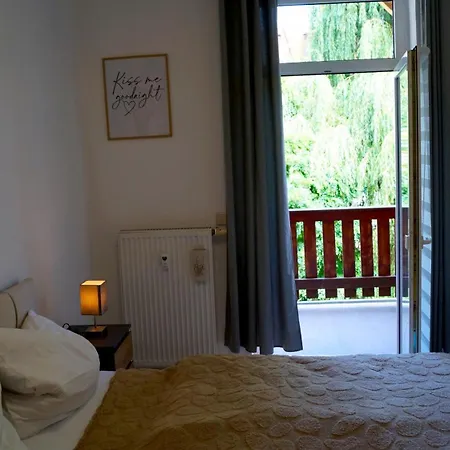 24 Modern & Gemuetlich Appartement